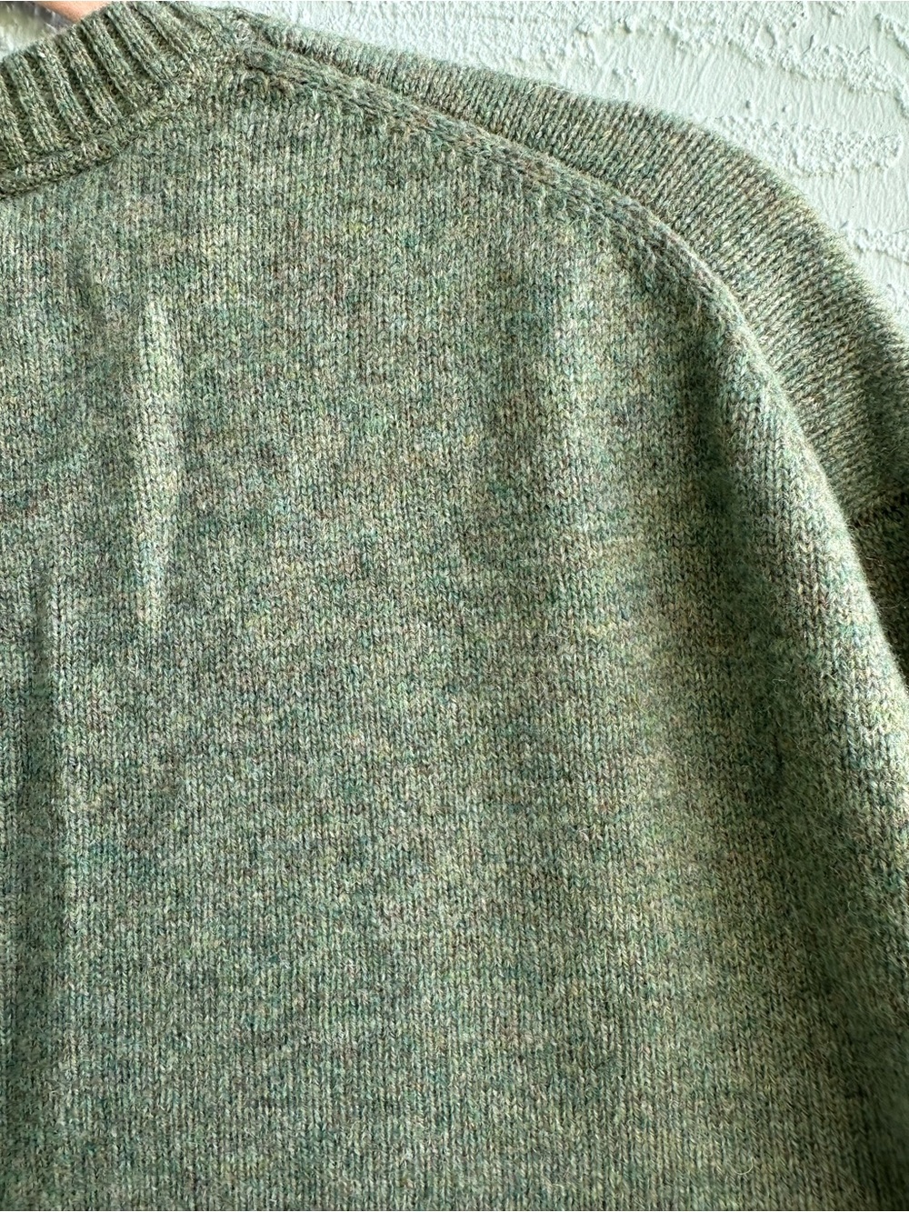 Lands end men’s green lambsWool sweater size xxl - Picture 3 of 5